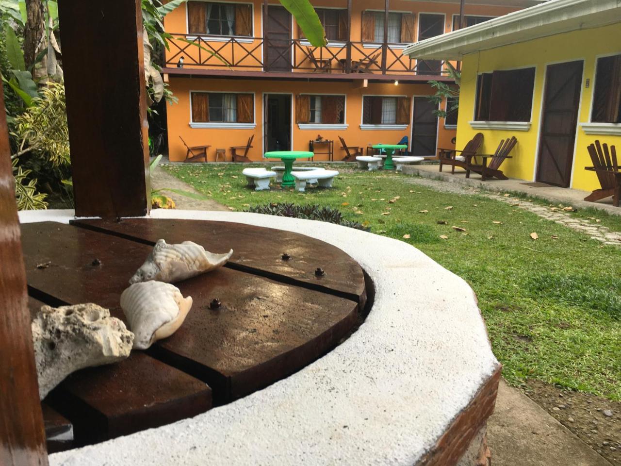 Las Casitas De Playa Negra Pansiyon Puerto Viejo de Talamanca Dış mekan fotoğraf